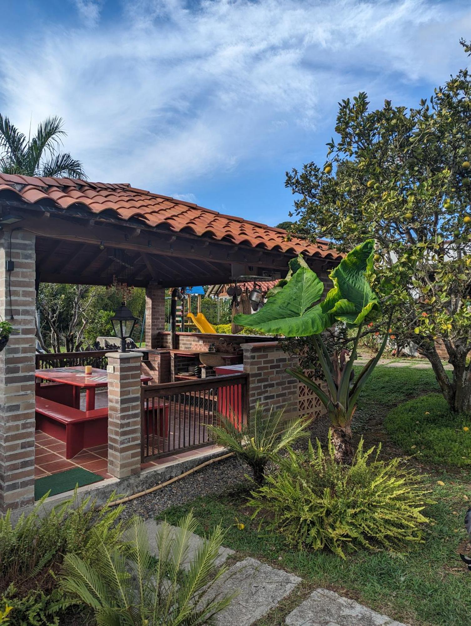 בית הארחה חרדין 	Patio Bonito מראה חיצוני תמונה